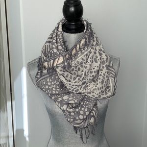 🧚🏼‍♂️. 🧣Super Soft Reversible infinity scarf🧣